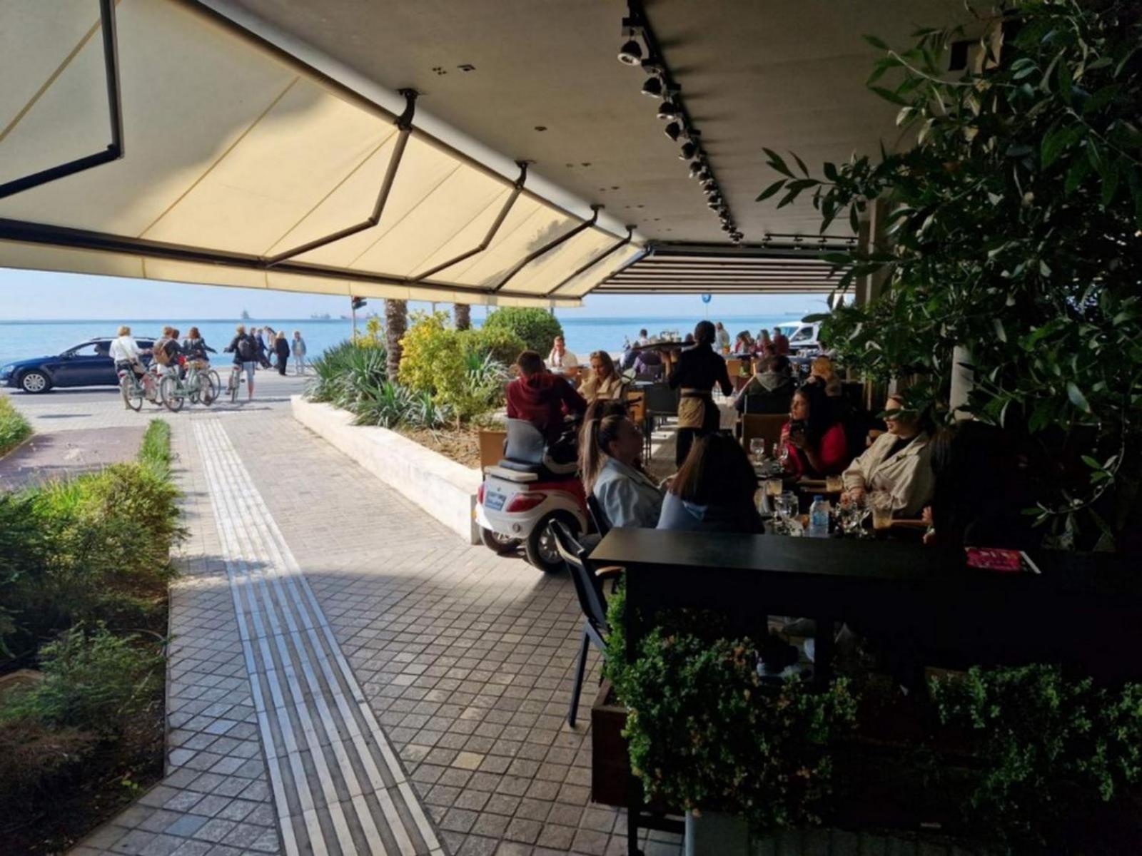 Master1 Seaside Lux Apartment Солун Екстериор снимка